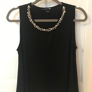 Women's Sleeveless Blouse
